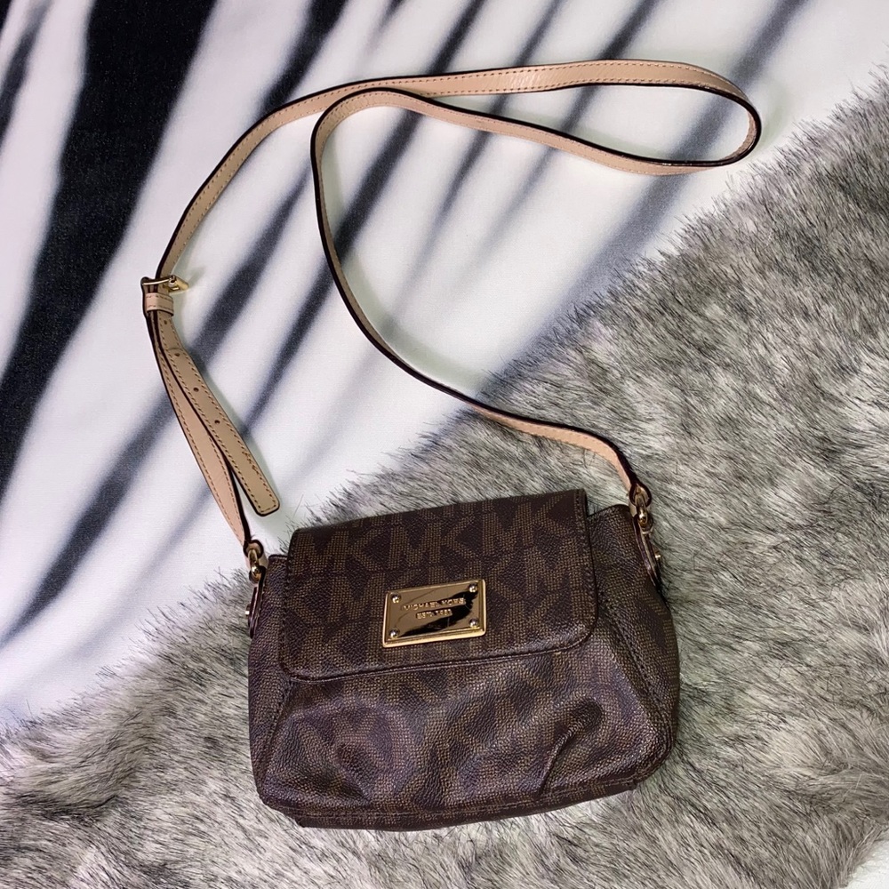 Michael Kors | Brown Signature Crossbody Purse